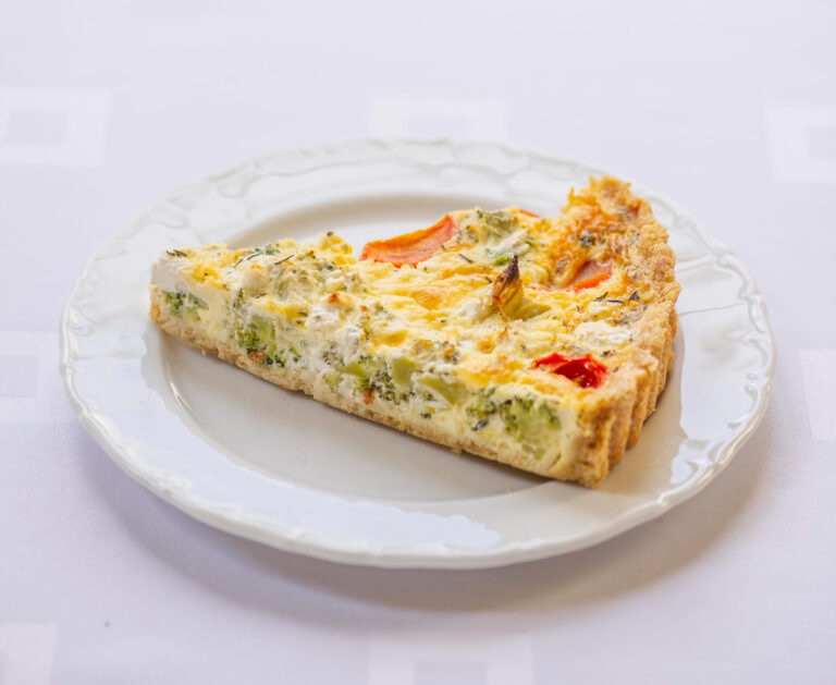 Brokkoli-juustuquiche